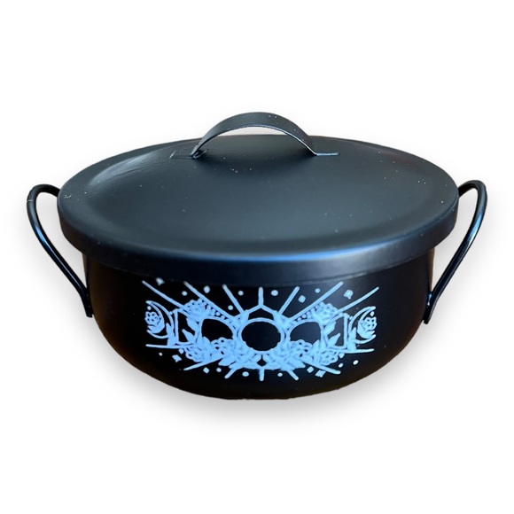 Goddess Provisions Mystic Cauldron Black and White Enamel Iron Fun Print - Picture 3 of 16